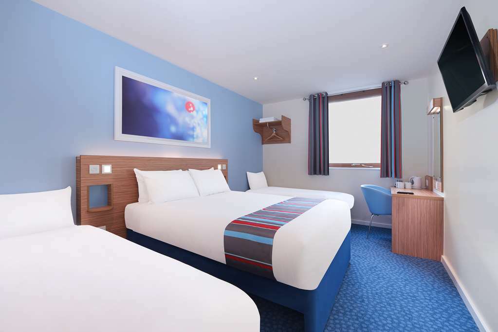 Travelodge Okehampton Whiddon Down Room photo